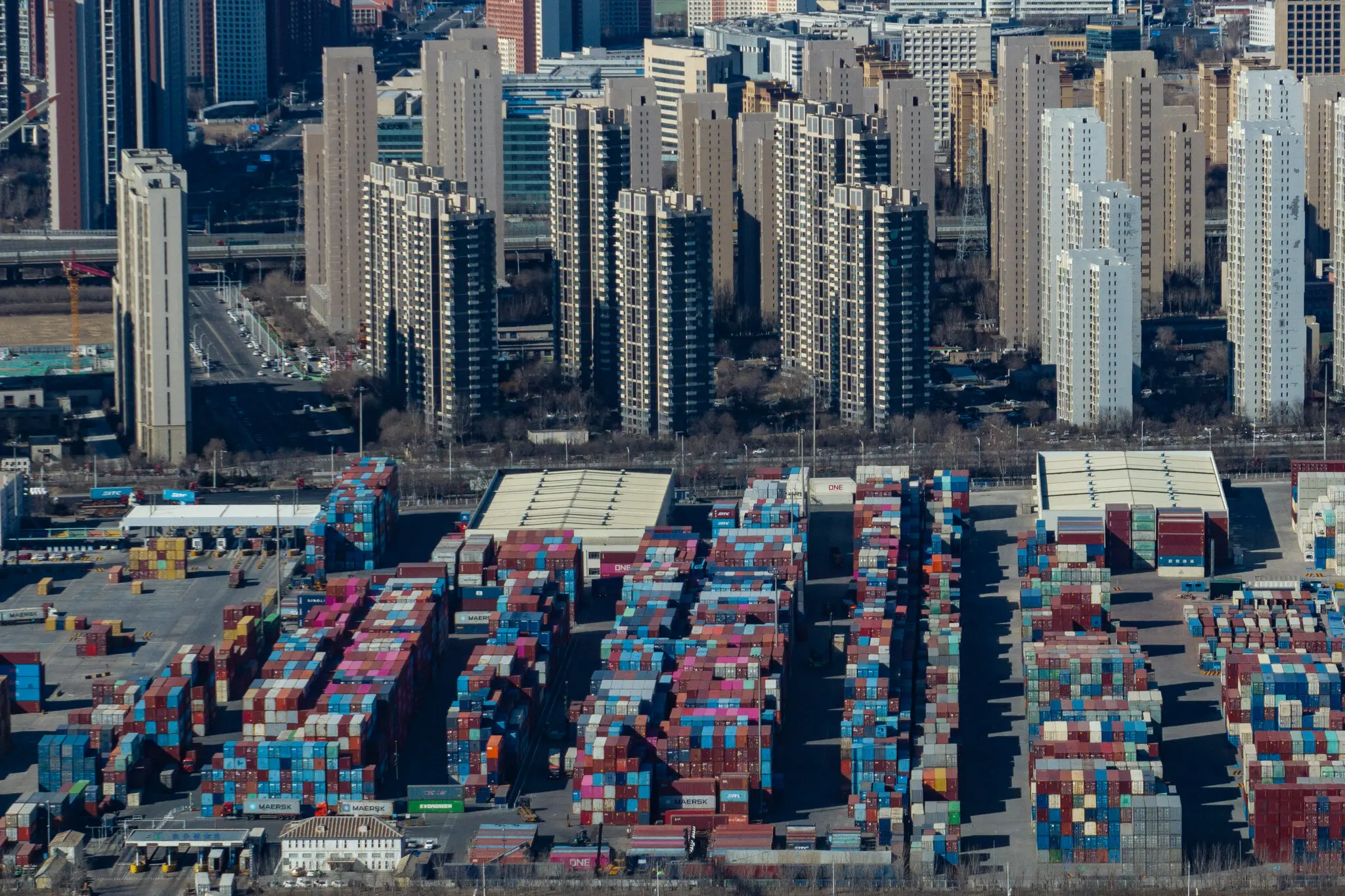 Китай офіційно затвердив торговельну рамкову угоду зі США й оголосив про перегляд експорту